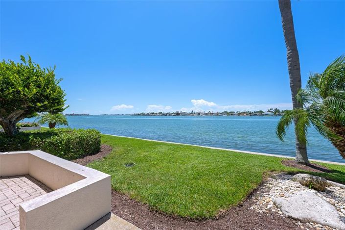 Image No.38-3 Bed Property for sale