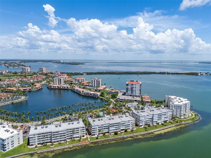 Image No.50-3 Bed Property for sale