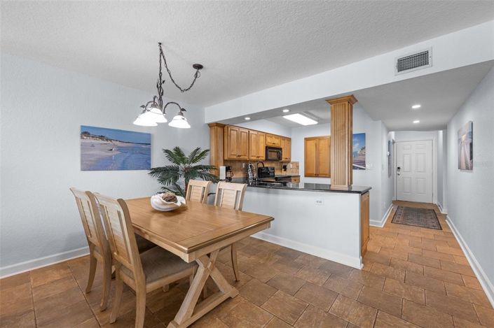 Image No.6-3 Bed Property for sale