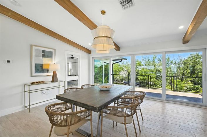 Image No.7-6 Bed Property for sale