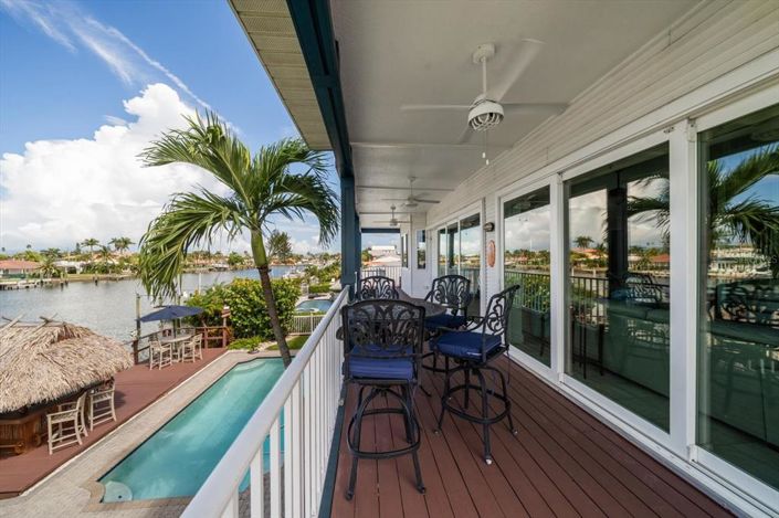 Image No.4-5 Bed Property for sale