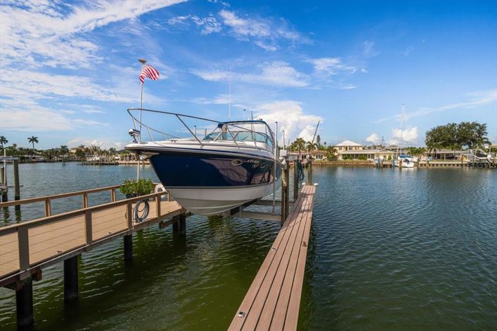 Image No.40-5 Bed Property for sale