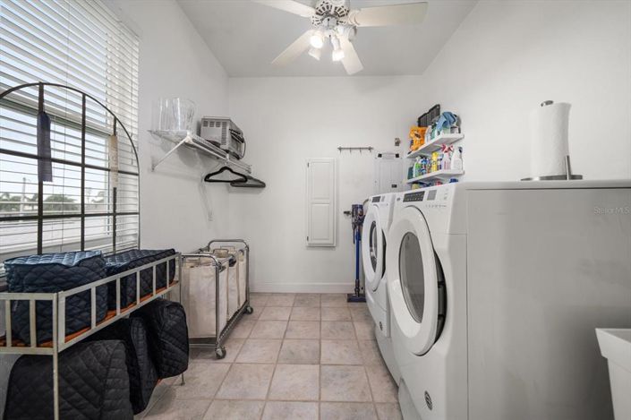 Image No.69-5 Bed Property for sale