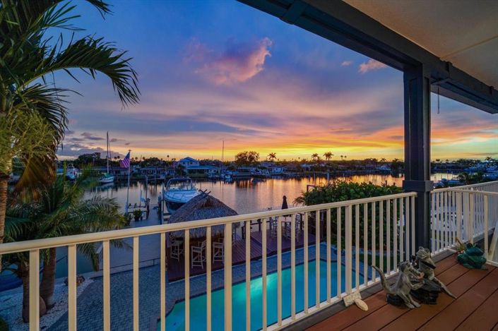 Image No.73-5 Bed Property for sale