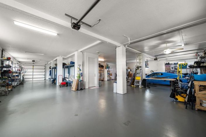 Image No.77-5 Bed Property for sale