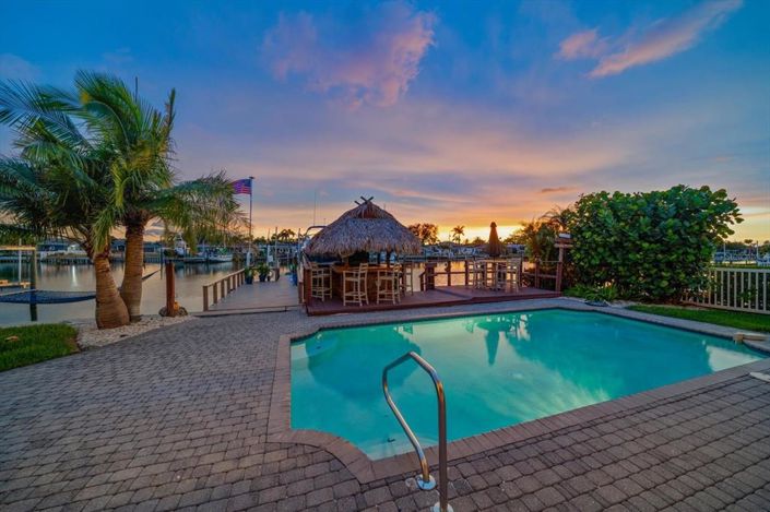 Image No.79-5 Bed Property for sale