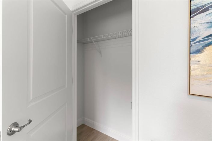 Image No.30-4 Bed Property for sale