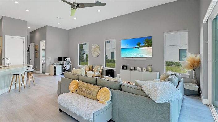 Image No.13-5 Bed Property for sale