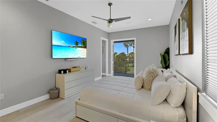 Image No.34-5 Bed Property for sale