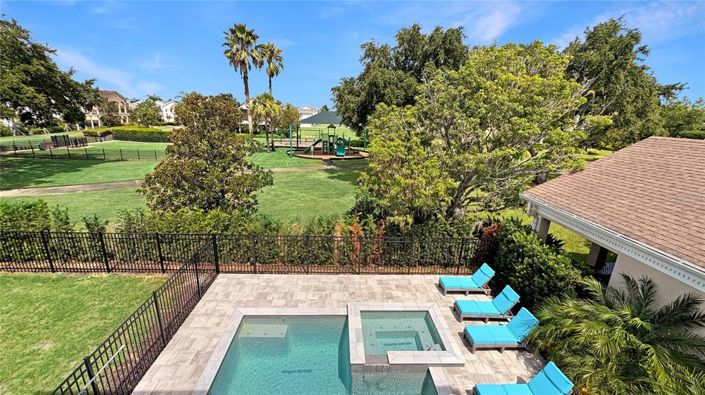 Image No.42-5 Bed Property for sale