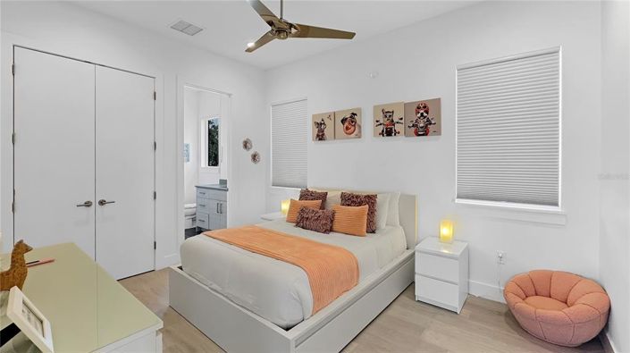 Image No.56-5 Bed Property for sale