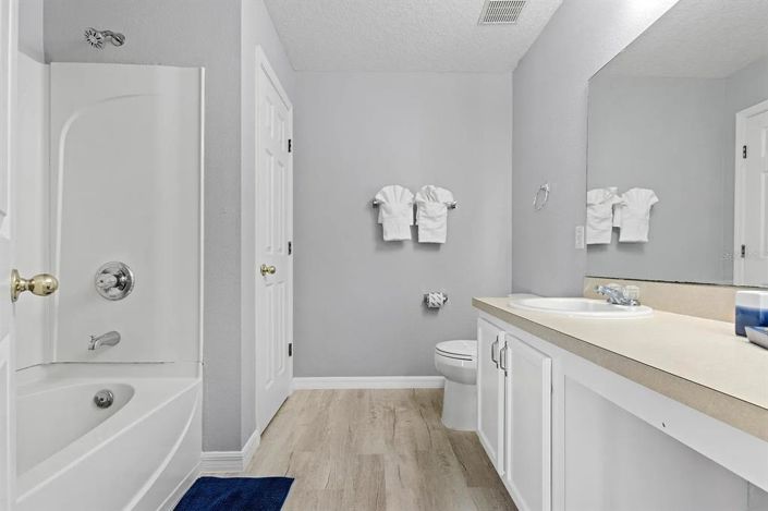 Image No.22-3 Bed Property for sale