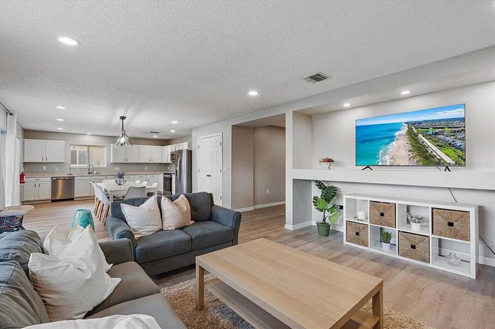 Image No.6-3 Bed Property for sale