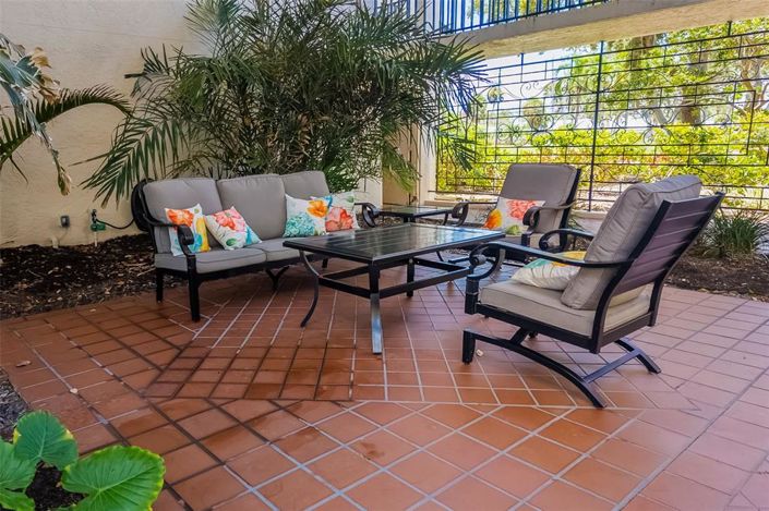 Image No.51-2 Bed Property for sale