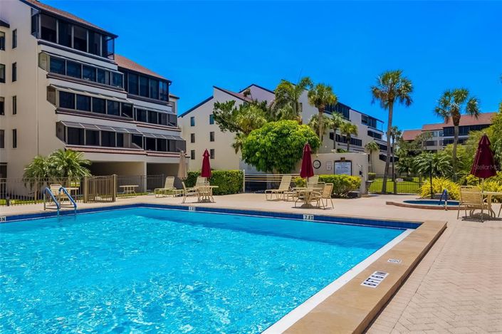 Image No.54-2 Bed Property for sale