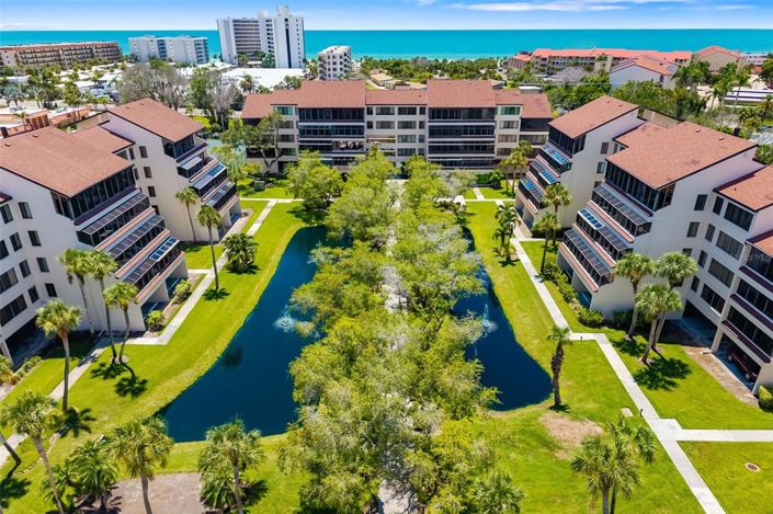 Image No.65-2 Bed Property for sale