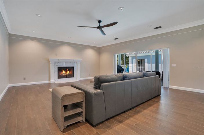 Image No.16-3 Bed Property for sale