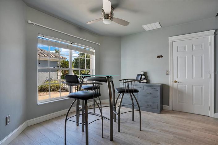 Image No.17-3 Bed Property for sale