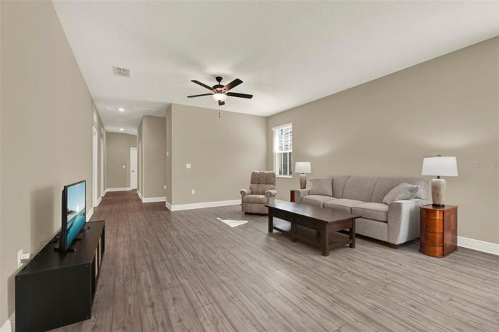 Image No.11-Propriété de 3 chambres à vendre à Kissimmee