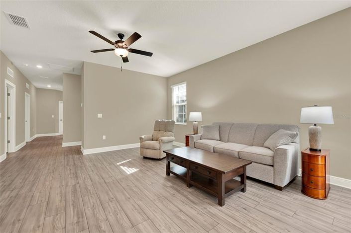 Image No.7-Propriété de 3 chambres à vendre à Kissimmee