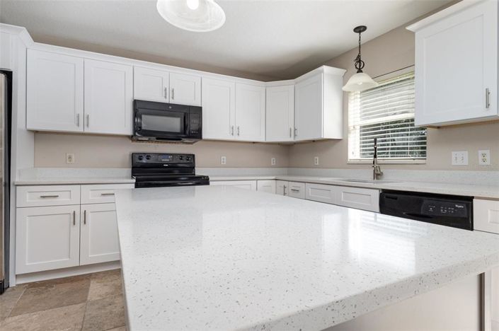 Image No.12-4 Bed Property for sale