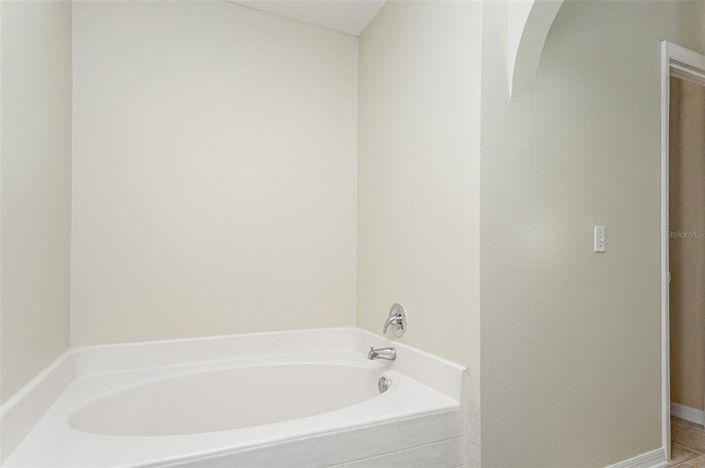 Image No.24-4 Bed Property for sale