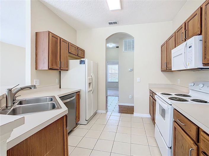 Image No.12-4 Bed Property for sale