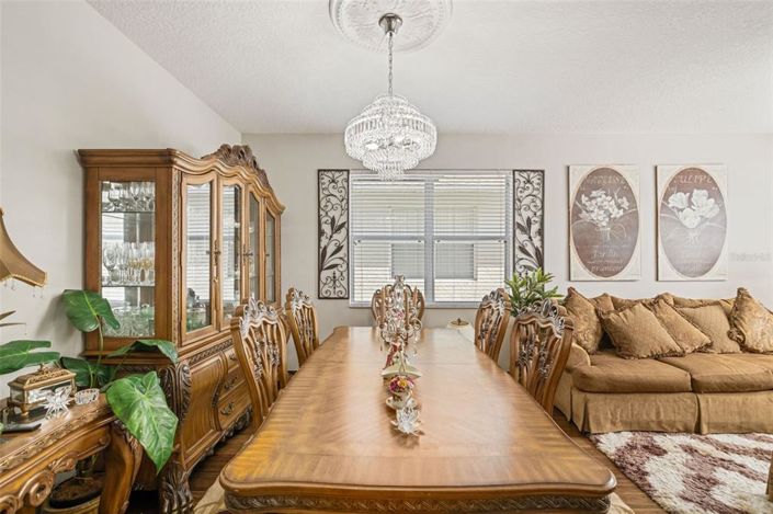 Image No.11-5 Bed Property for sale