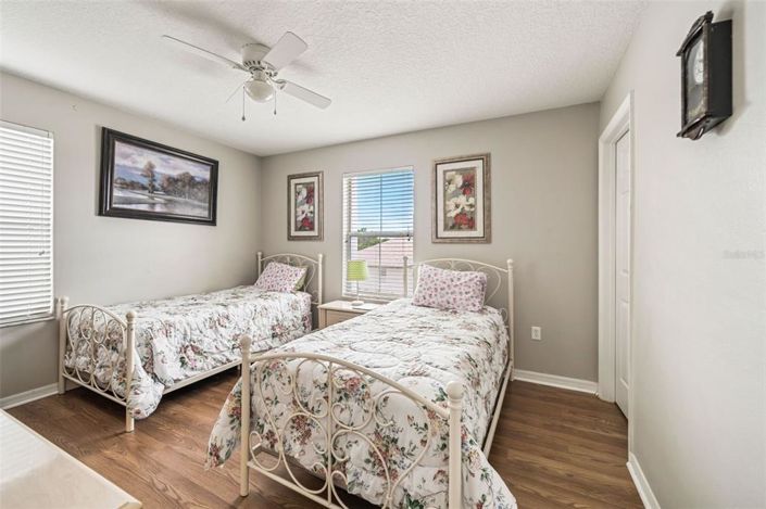 Image No.15-5 Bed Property for sale