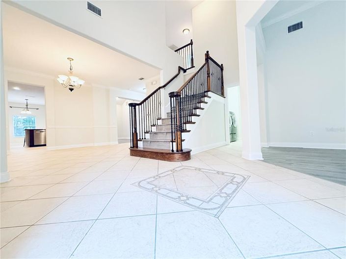 Image No.10-4 Bed Property for sale