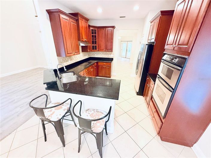 Image No.35-4 Bed Property for sale