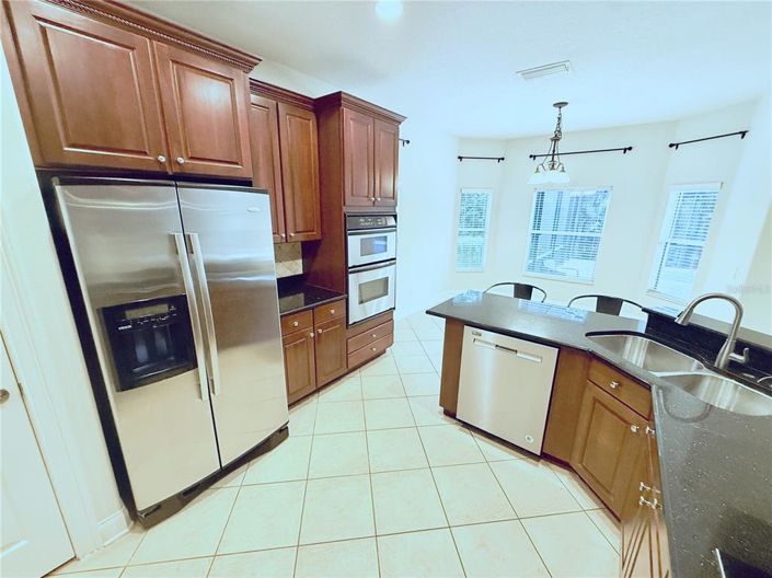 Image No.37-4 Bed Property for sale