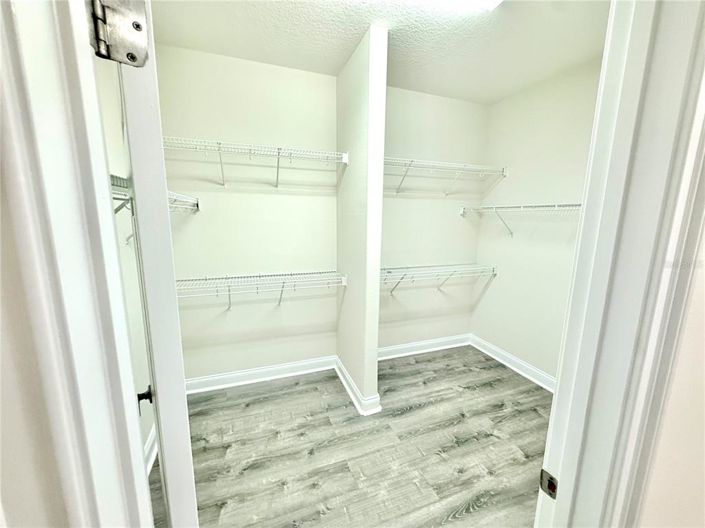 Image No.46-4 Bed Property for sale