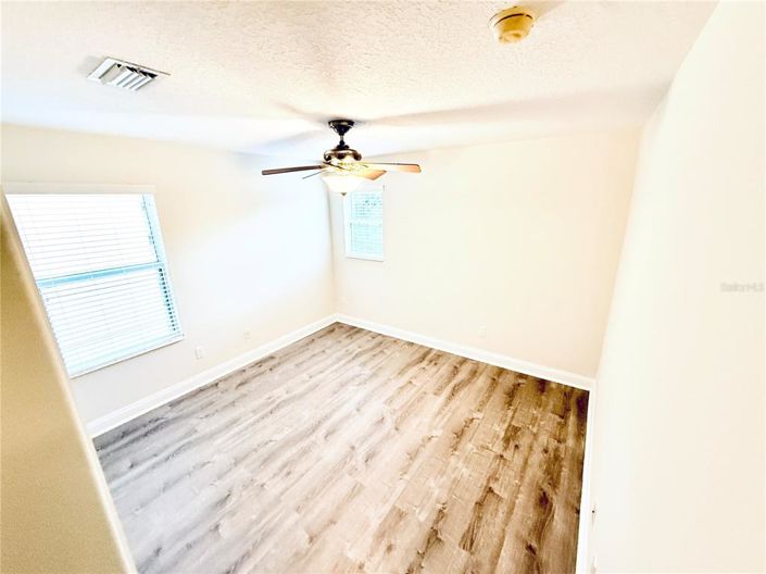 Image No.56-4 Bed Property for sale