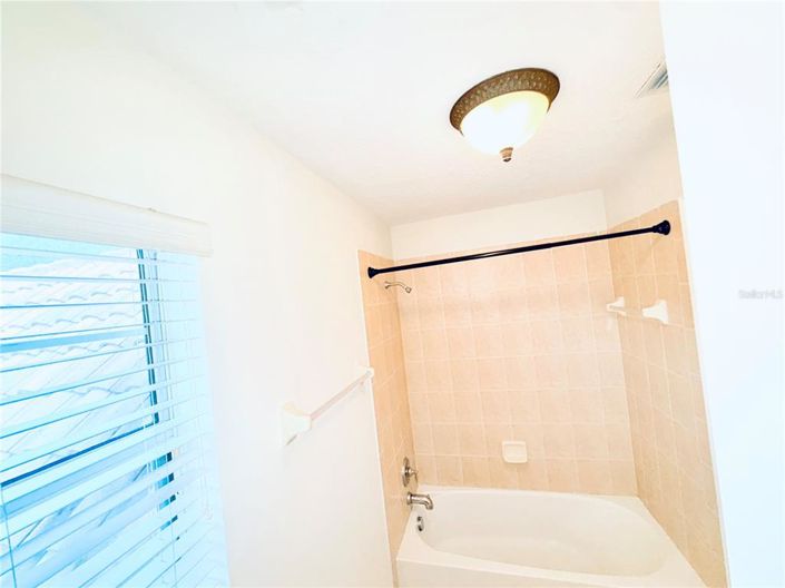 Image No.61-4 Bed Property for sale