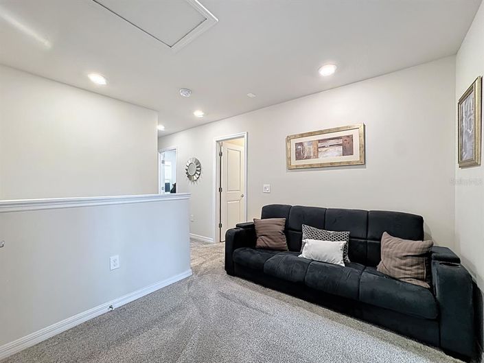 Image No.21-3 Bed Property for sale