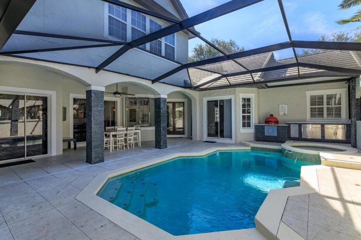 Image No.39-6 Bed Property for sale