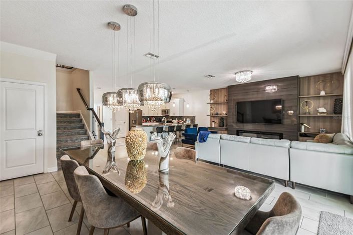 Image No.24-9 Bed Property for sale