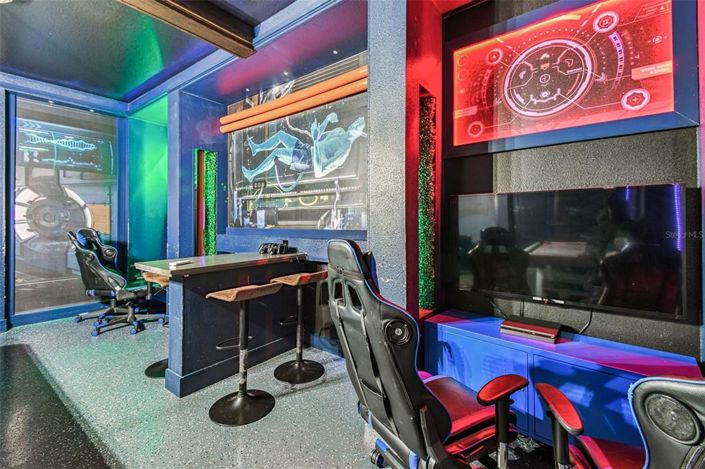 Image No.37-9 Bed Property for sale