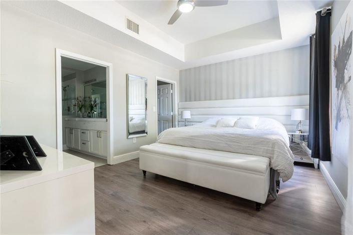 Image No.29-3 Bed Property for sale