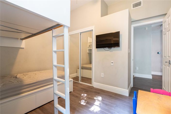 Image No.30-3 Bed Property for sale