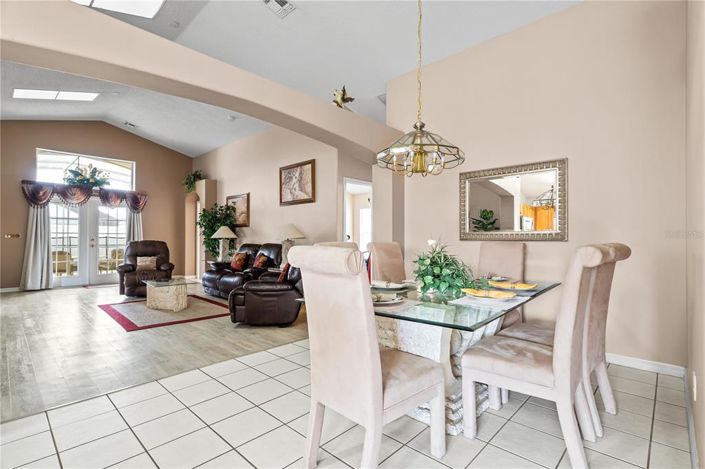 Image No.11-5 Bed Property for sale