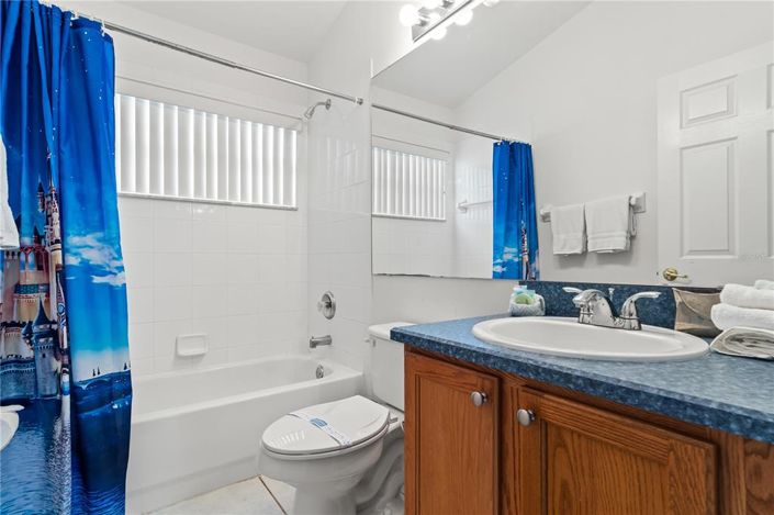 Image No.16-5 Bed Property for sale