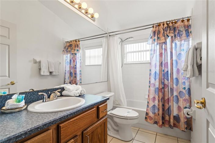 Image No.24-5 Bed Property for sale