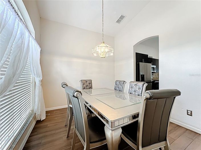 Image No.16-5 Bed Property for sale