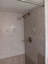 fa005713
