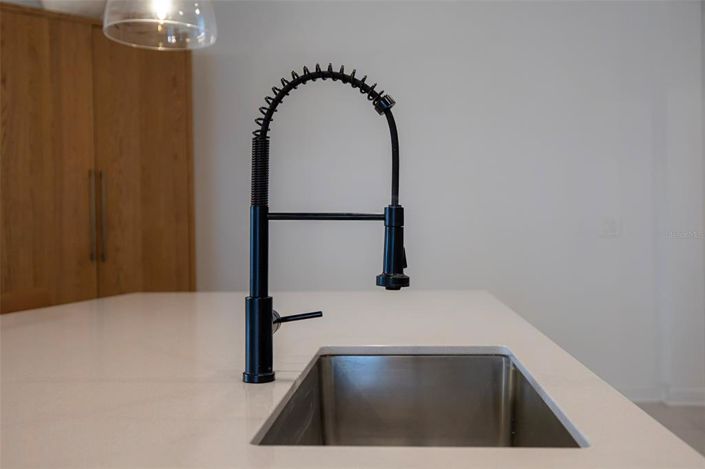 Image No.22-4 Bed Property for sale