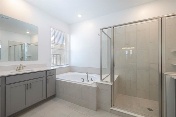 Image No.45-4 Bed Property for sale