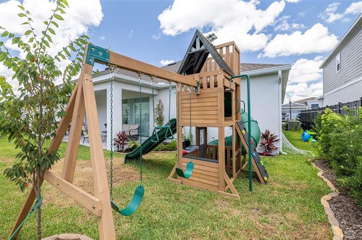 Image No.48-4 Bed Property for sale