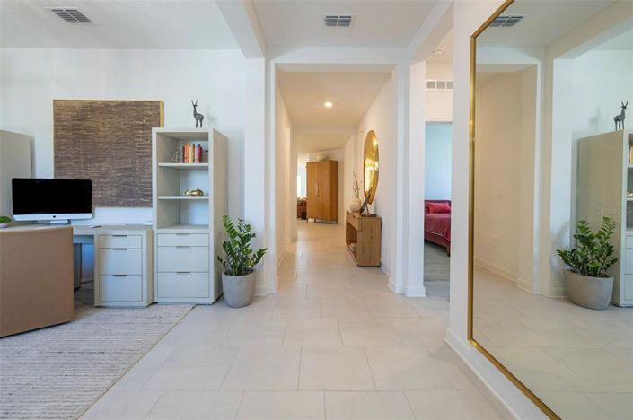 Image No.5-4 Bed Property for sale